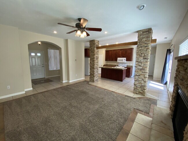 Photo - Welcome Home! Lovely 3 bed 2 bath home.