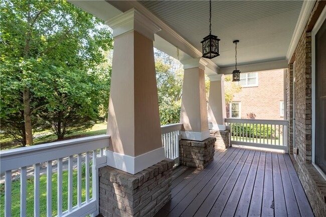 Photo - 1330 Skyhaven Rd SE