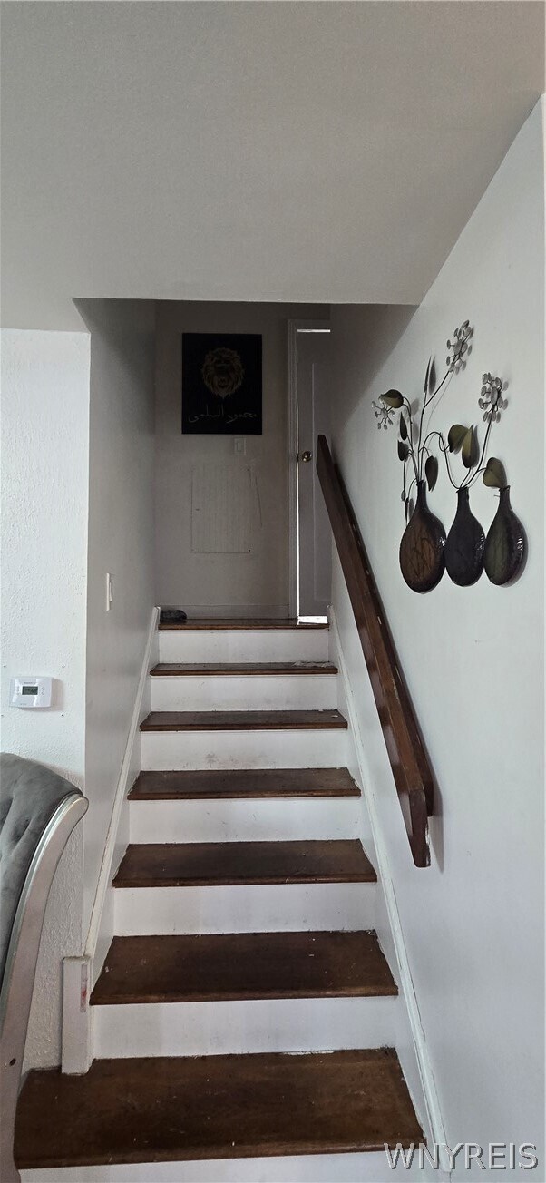 Photo - 758 Niagara Falls Blvd