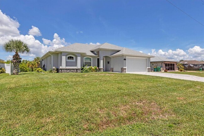 7403 Snow Dr