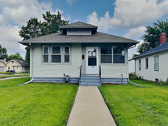 Building Photo - 1157 W Minnehaha Ave Rental