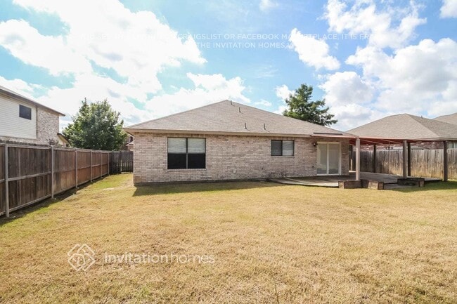 2807 Custer Dr