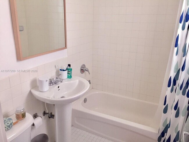 Photo - 7400 NE 6th Ct Unit 7400