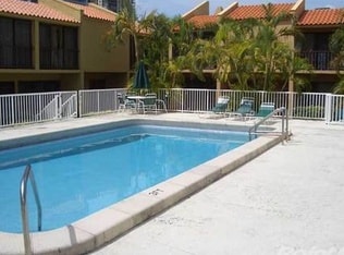 Photo - 1990 Brickell Ave