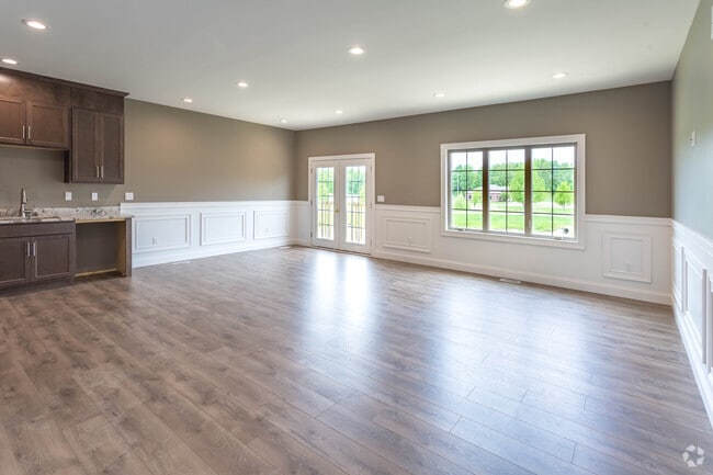 3 BR, 2 BA - 1700 SF