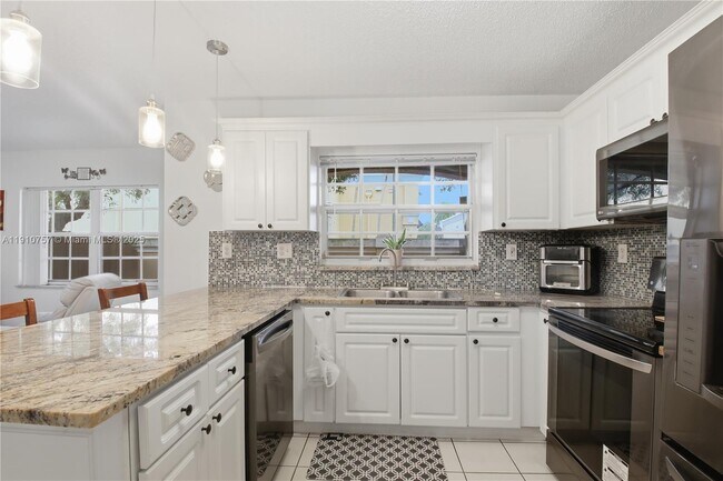 Photo - 7141 SW 158th Ct