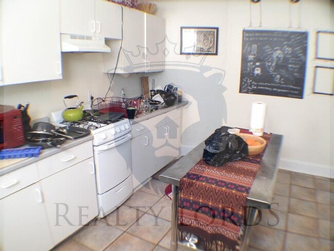 Photo - 17 Barrows St Unit B