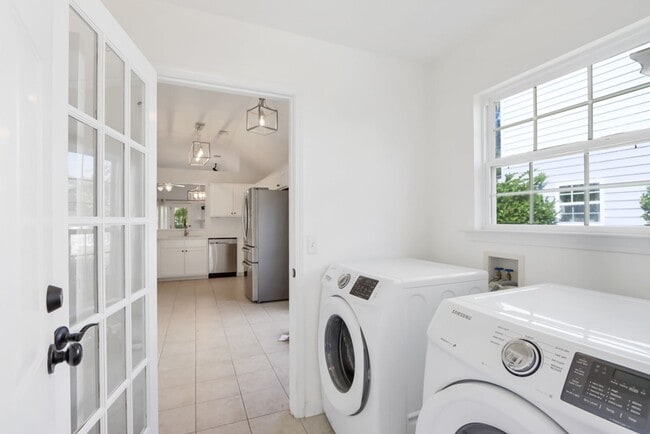 Photo - 3 Bed/2 Bath in Deep Water Community