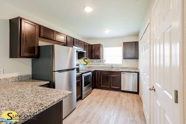 Building Photo - 37 Walnut Run Unit 3