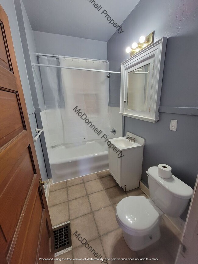 602 E 14th St Unidad 602 Apt. 3