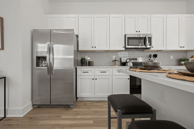 Cascadia at Highland Creek apartments — community photo