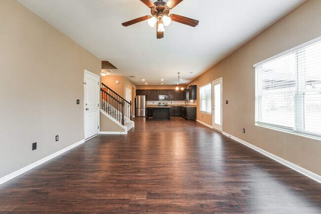 Photo - 981 Rock Elm Dr