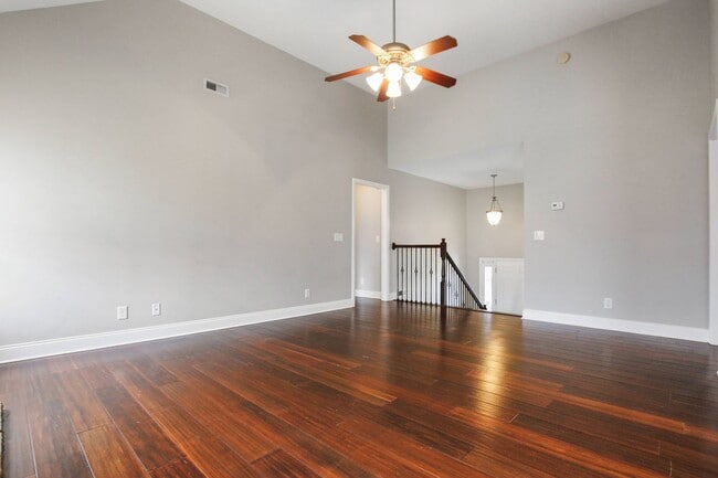 Photo - Pet Friendly Four Bedroom with Basement!