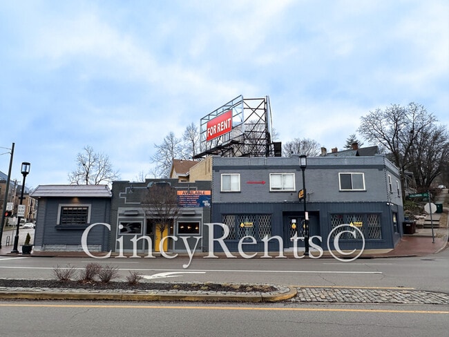 Building Photo - 3540 Columbia Pky Unit 3