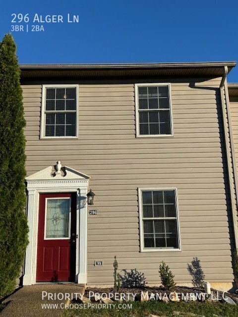 Lease Pending! - Lease Pending! Townhome