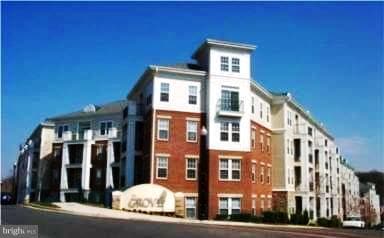 Building Photo - 2465 Army Navy Dr Unit 205 Rental