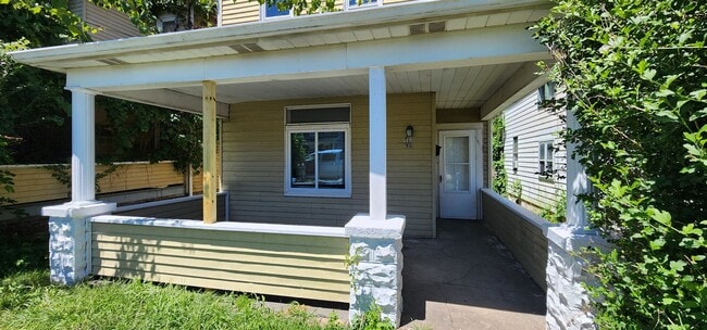 Photo - Monessen Updated 3 Bedroom 1 Bath House:  ...