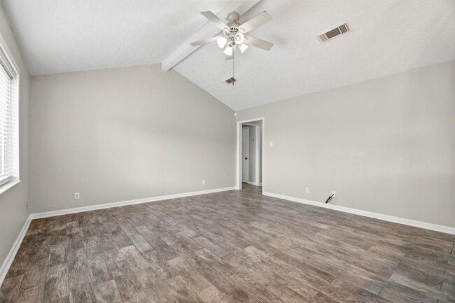 Photo - 3214 White Sail