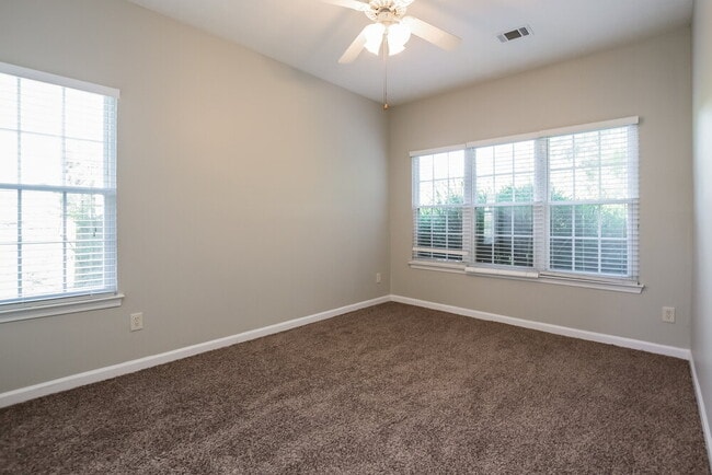 Photo - 2710 Park Ave