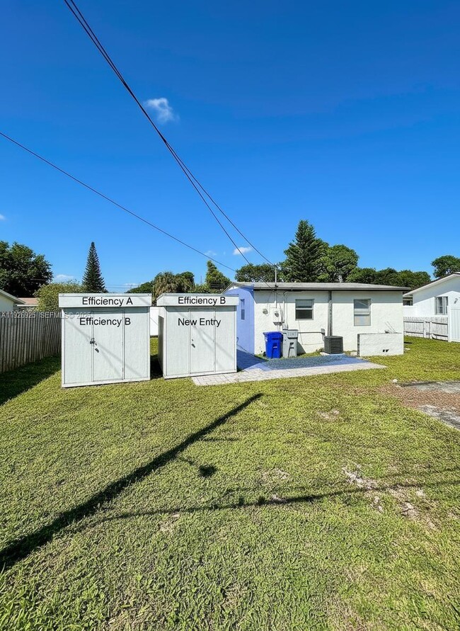 Photo - 550 NW 15th Ct