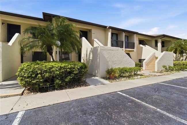 Photo - 4620 Longwater Chase Unit 85
