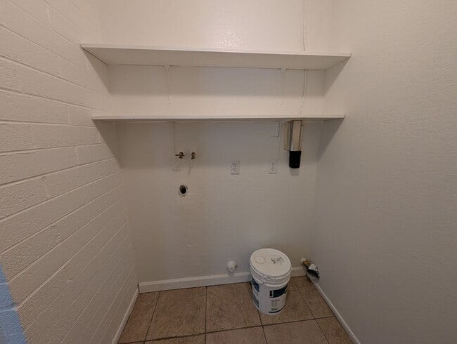 Photo - 3 Bedroom 2 Bathroom Sunrise Terrace Home