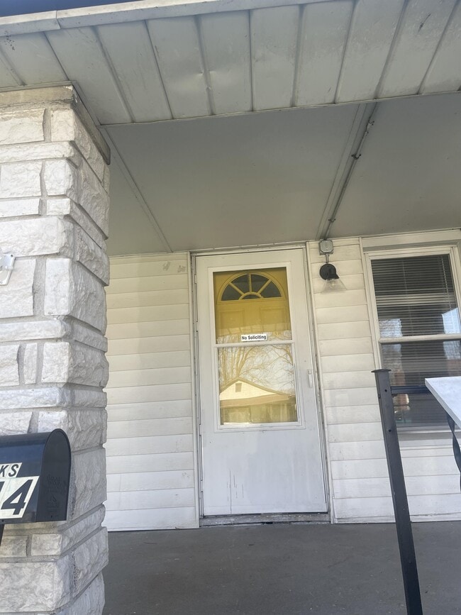 Photo - 2246 Foltz St