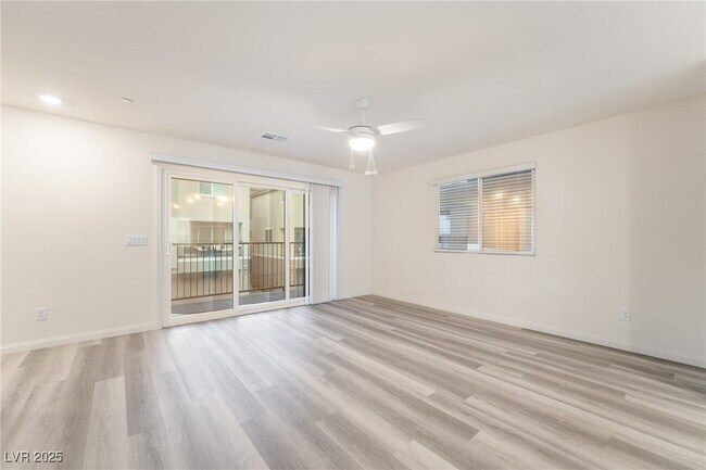 Photo - 6858 Truffle Gray St