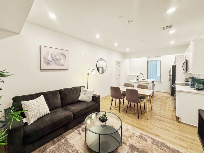 Building Photo - 1427 Germantown Ave Unit ID1093520P Rental