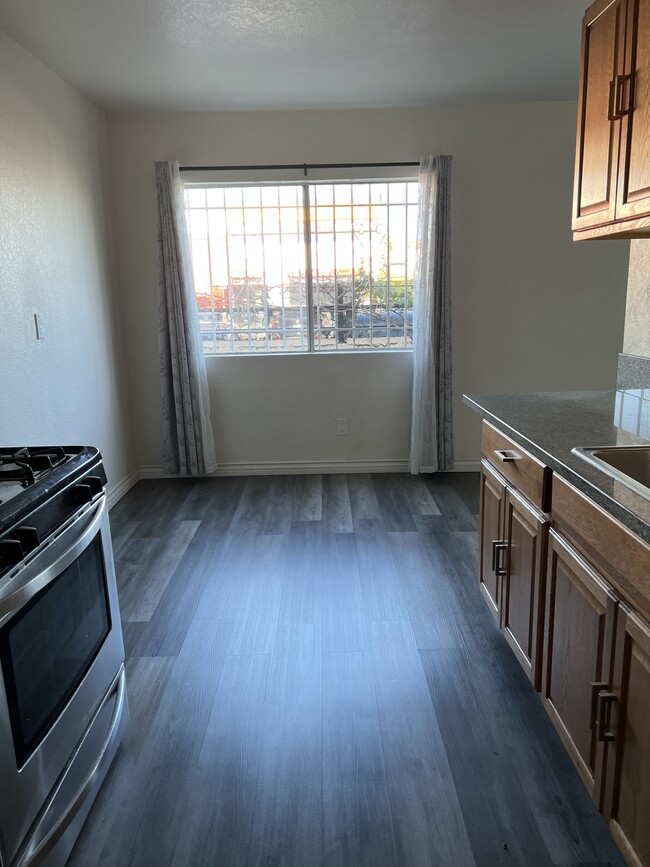 Photo - 4417 Avalon Blvd Unidad 2