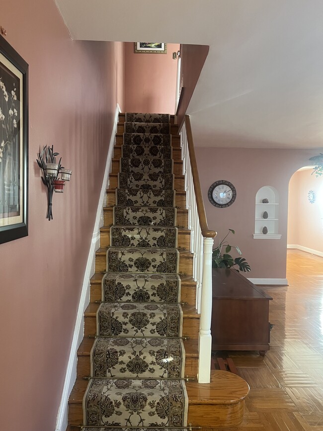 Photo - 3339 Oakmont St