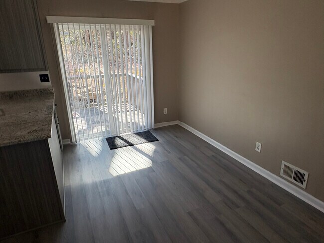 Photo - 6625 Paula Ct