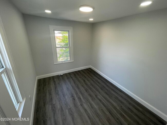 413 Ridge Ave
