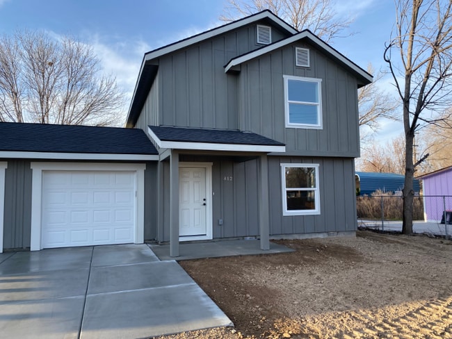 Building Photo - 812 2nd St N