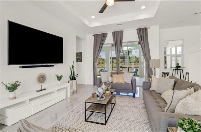 Photo - 2662 2nd St NW