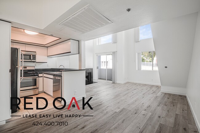 Photo - 1755 El Cerrito Pl Unit 404