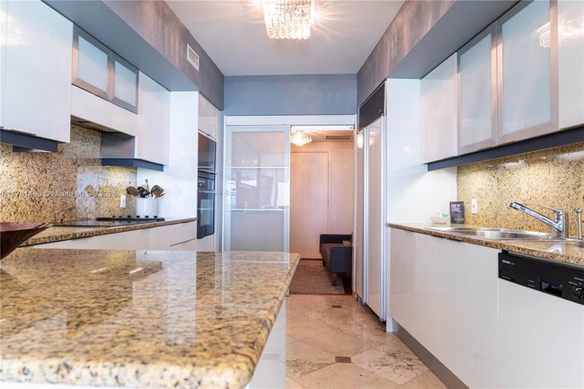 Photo - 1455 Ocean Dr Unidad 1211