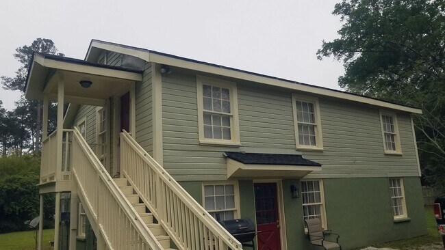 Photo - 1005 Langdale Dr Unit B