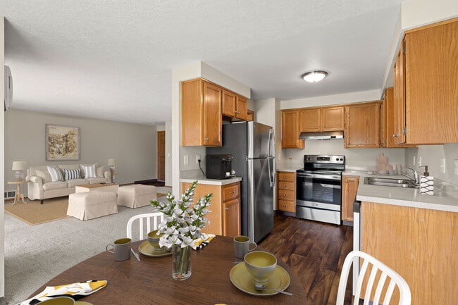 Photo - Meadowlawn Apartments