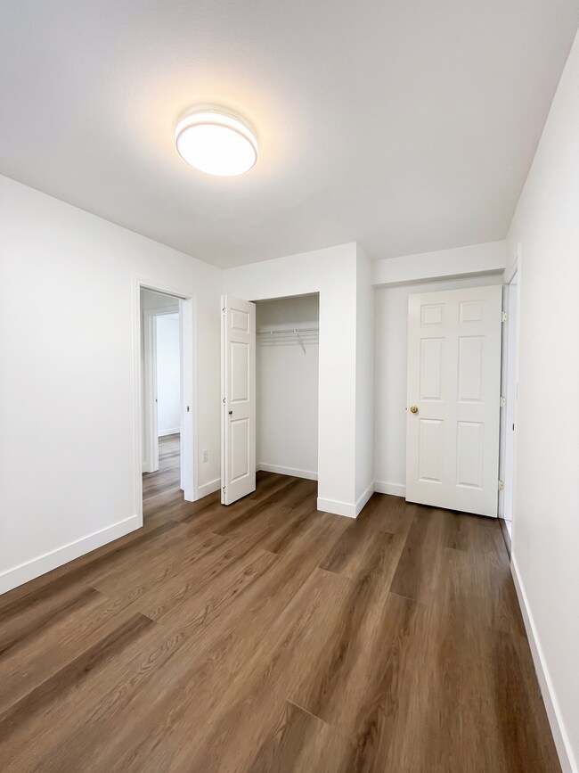 8362 13th Av Unit Newly Renovated 2 Bedroom Basement Suite