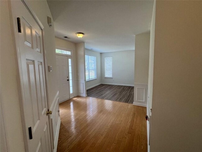 Photo - 421 Holland Springs Dr NW
