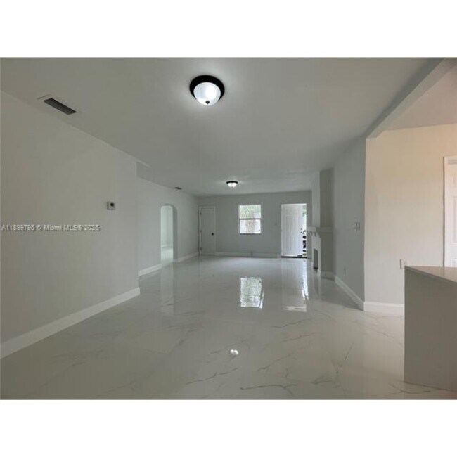 Photo - 7631 NW 4th Ave