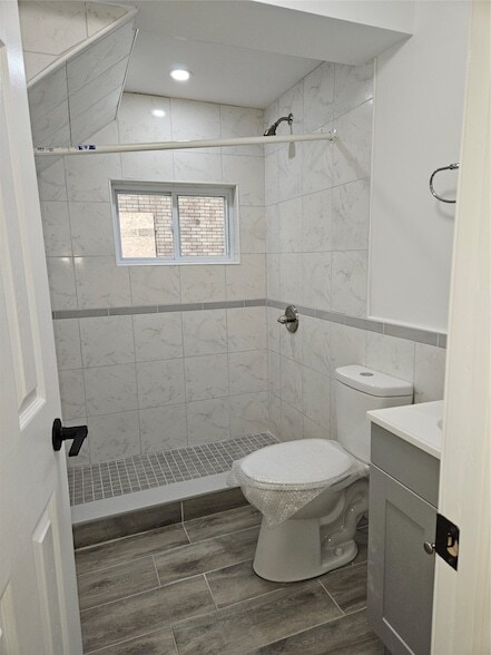 Photo - 120 Henry St Unit 2