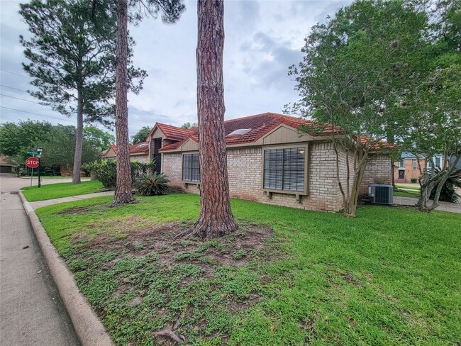 Photo - 12800 Briar Forest Dr