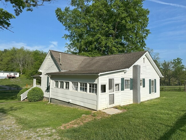Parte trasera de la casa - 11414 Goose Creek Rd