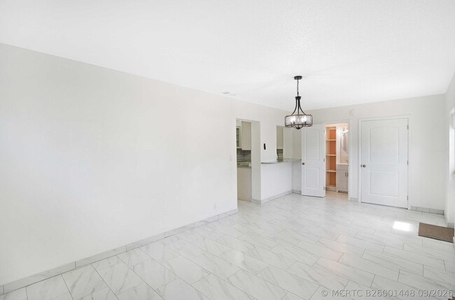 Photo - 5100 NE 22nd Ave