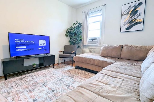 Photo - 108 Gotthart St