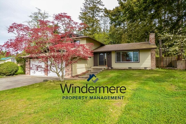 Building Photo - 3-bedroom, 2.5-bathroom With Private Beach Access