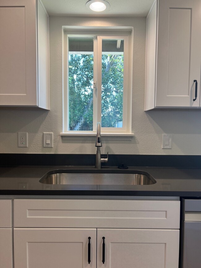 Photo - 1577 NE 237th Ave