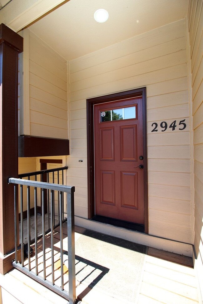 Photo - 2945 SW 187th Ave